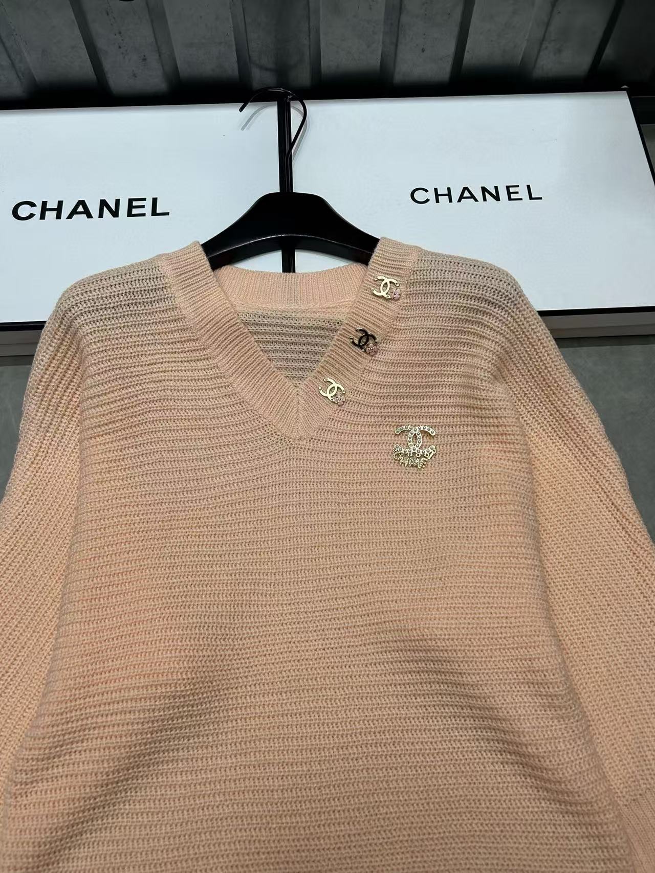 CHANE 1VネックダブルCウールセーター【50％割引+送料無料】