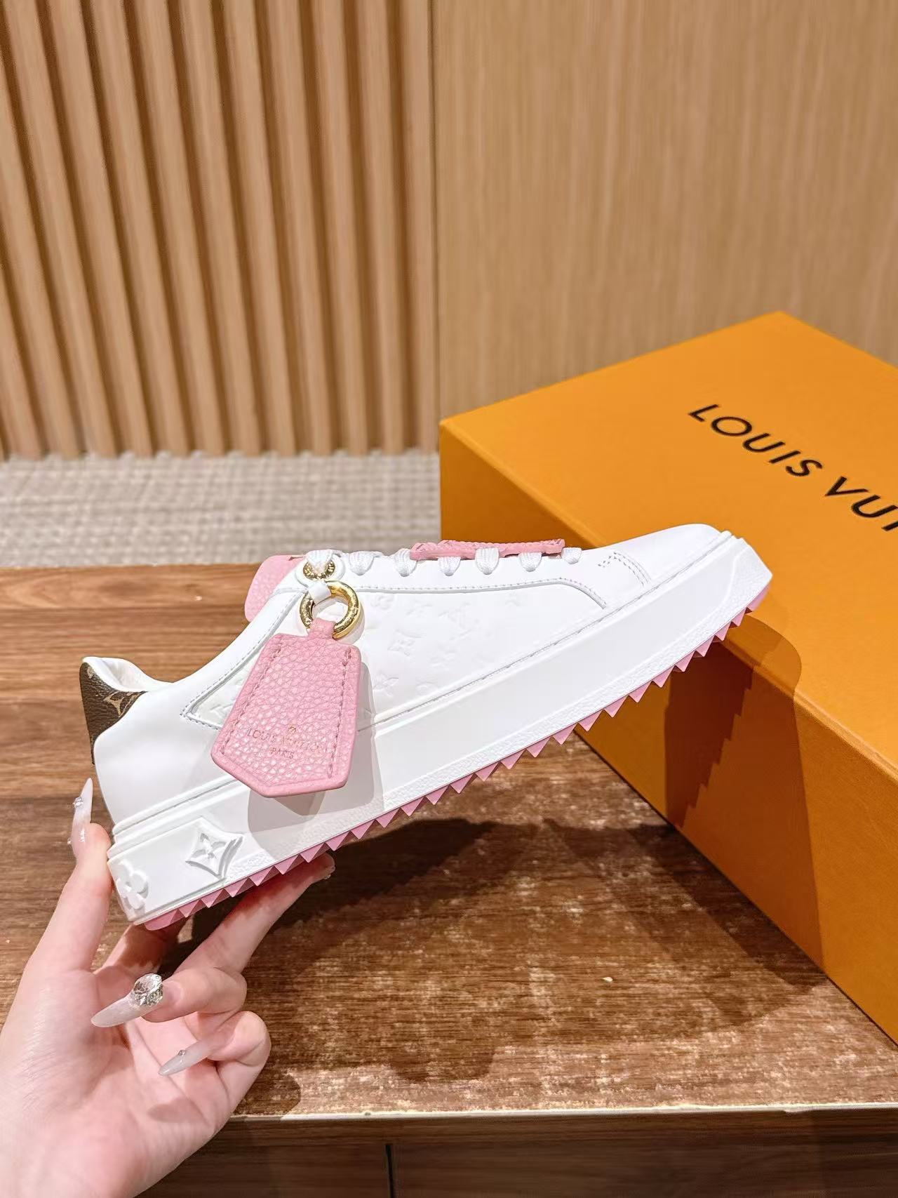 LVの高品質プリントプラットフォームカジュアルシューズ【50％割引+送料無料】