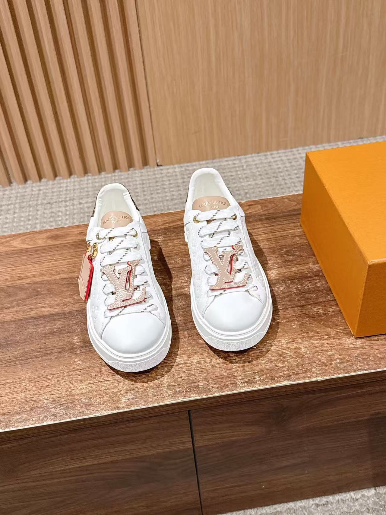 LVの高品質プリントプラットフォームカジュアルシューズ【50％割引+送料無料】