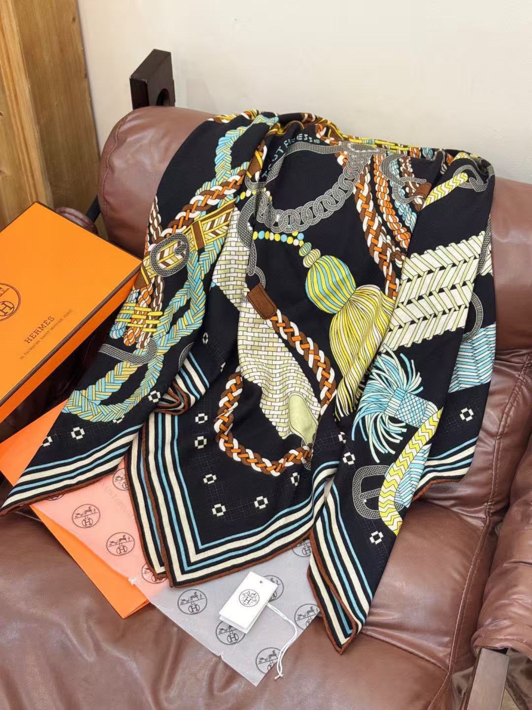 HERME5 高品質プリントシルクスカーフ【50％割引+送料無料】