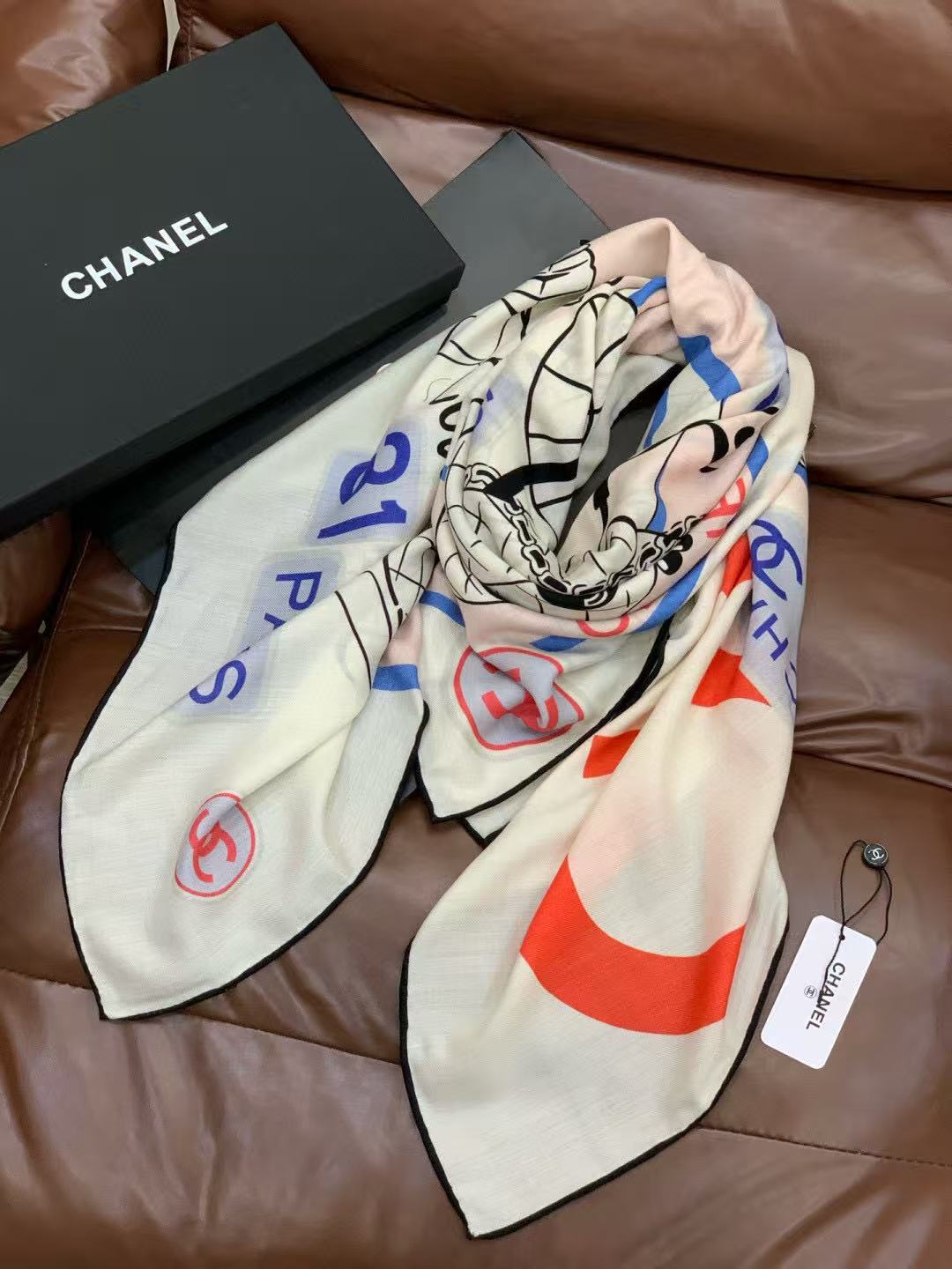 CHANE1 高品質プリントカシミヤシルクスカーフ【50％割引+送料無料】