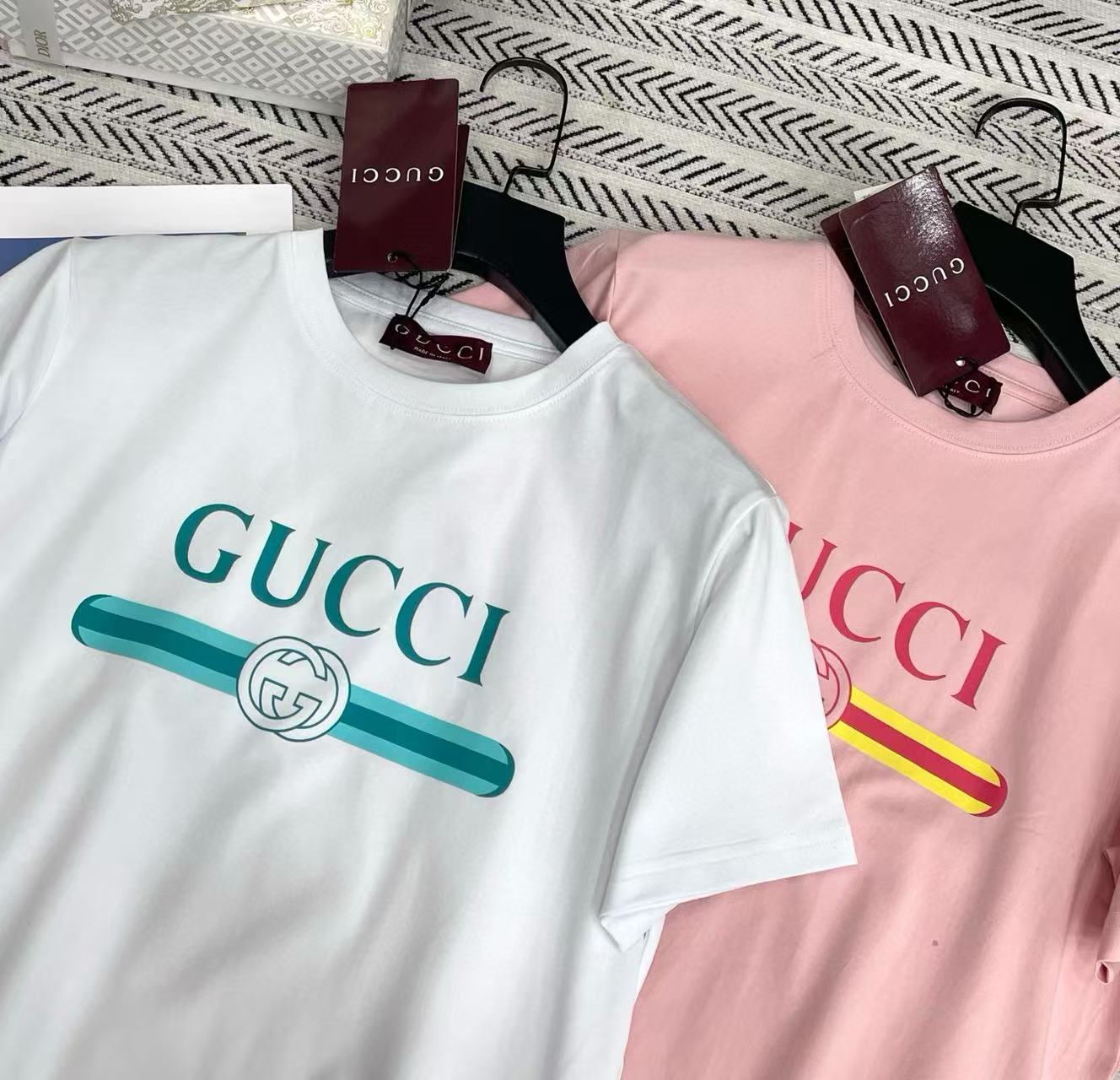 GUCC1 プリントレターTシャツ【50％割引+送料無料】