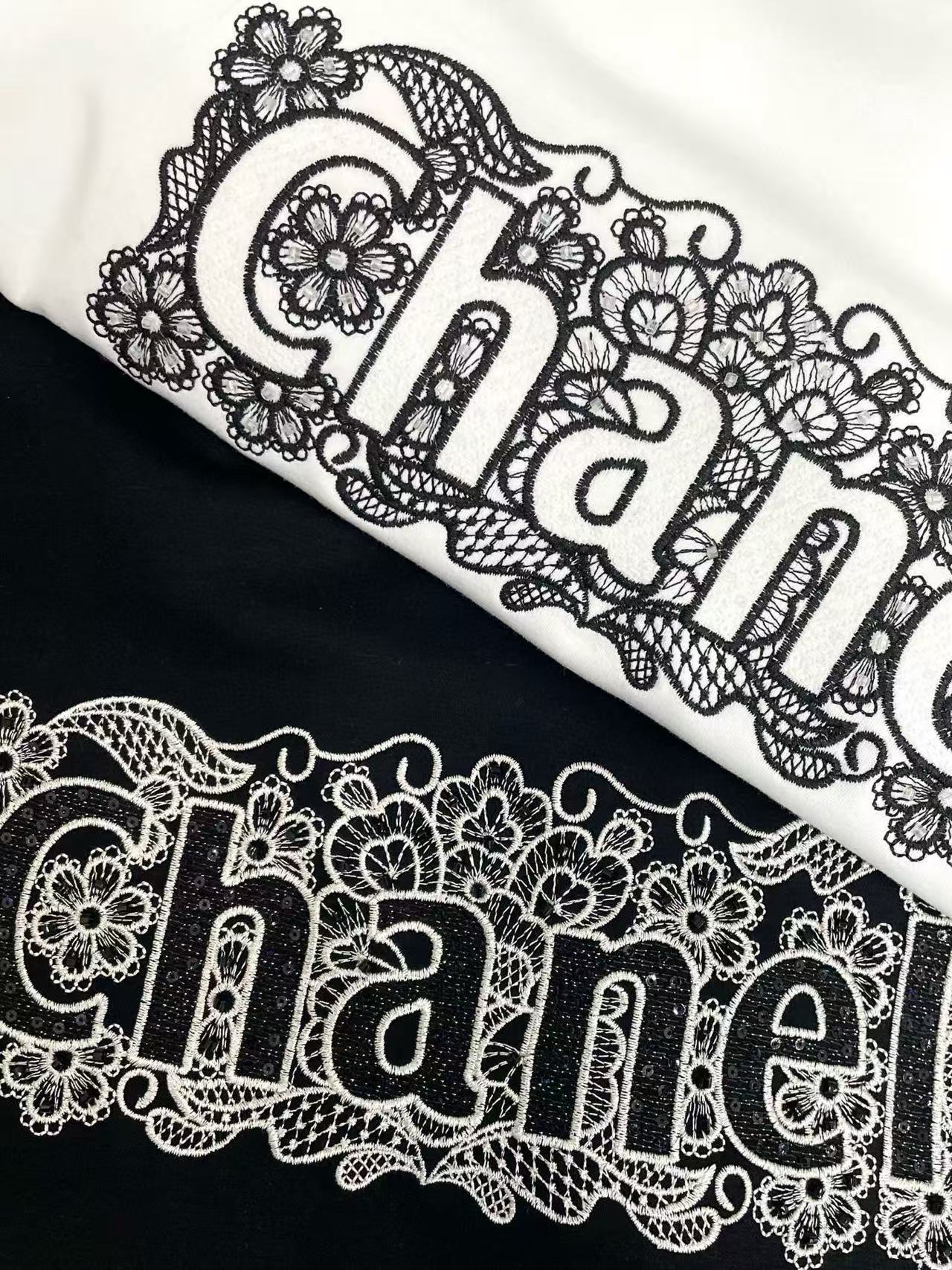 CHANE1 刺繍スパンコールロゴレターTシャツ【50％割引+送料無料】