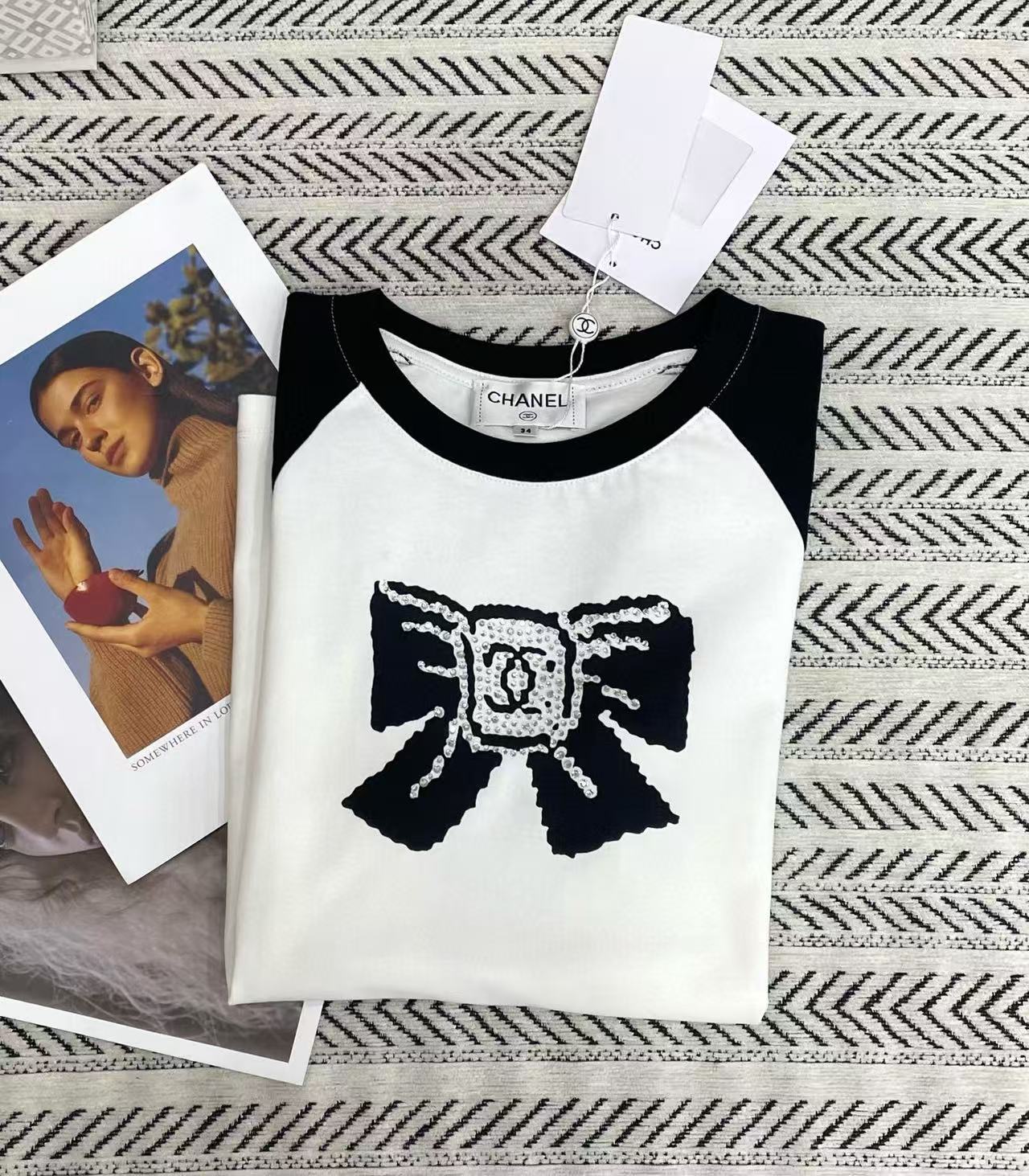 CHANE1 ダブルC ボウTシャツ【50％割引+送料無料】