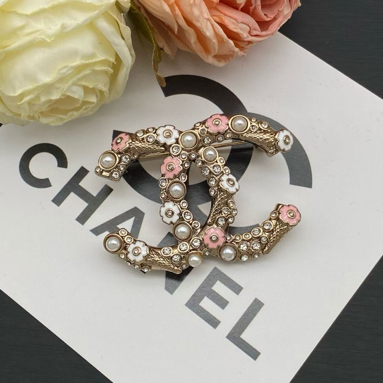 CHANE1 ダブルC フラワーブローチ【50％割引+送料無料】