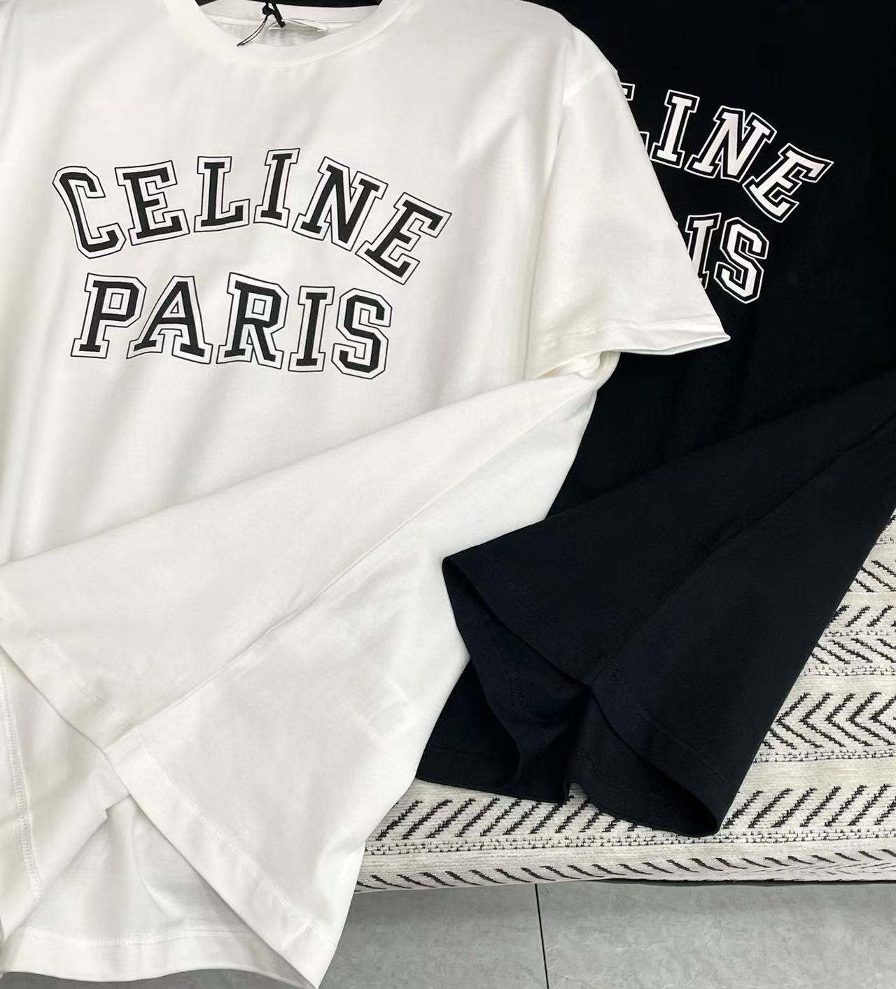 CEL1NE レターTシャツ【50％割引+送料無料】