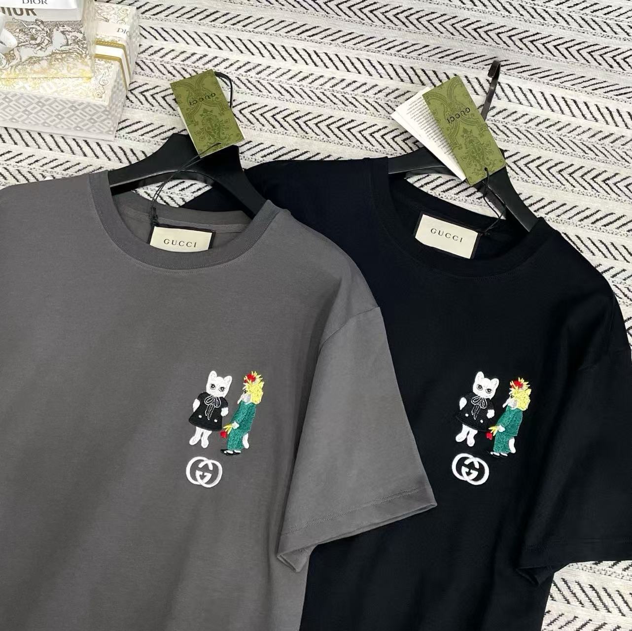 GUCC1 刺繍入り漫画Tシャツ【50％割引+送料無料】