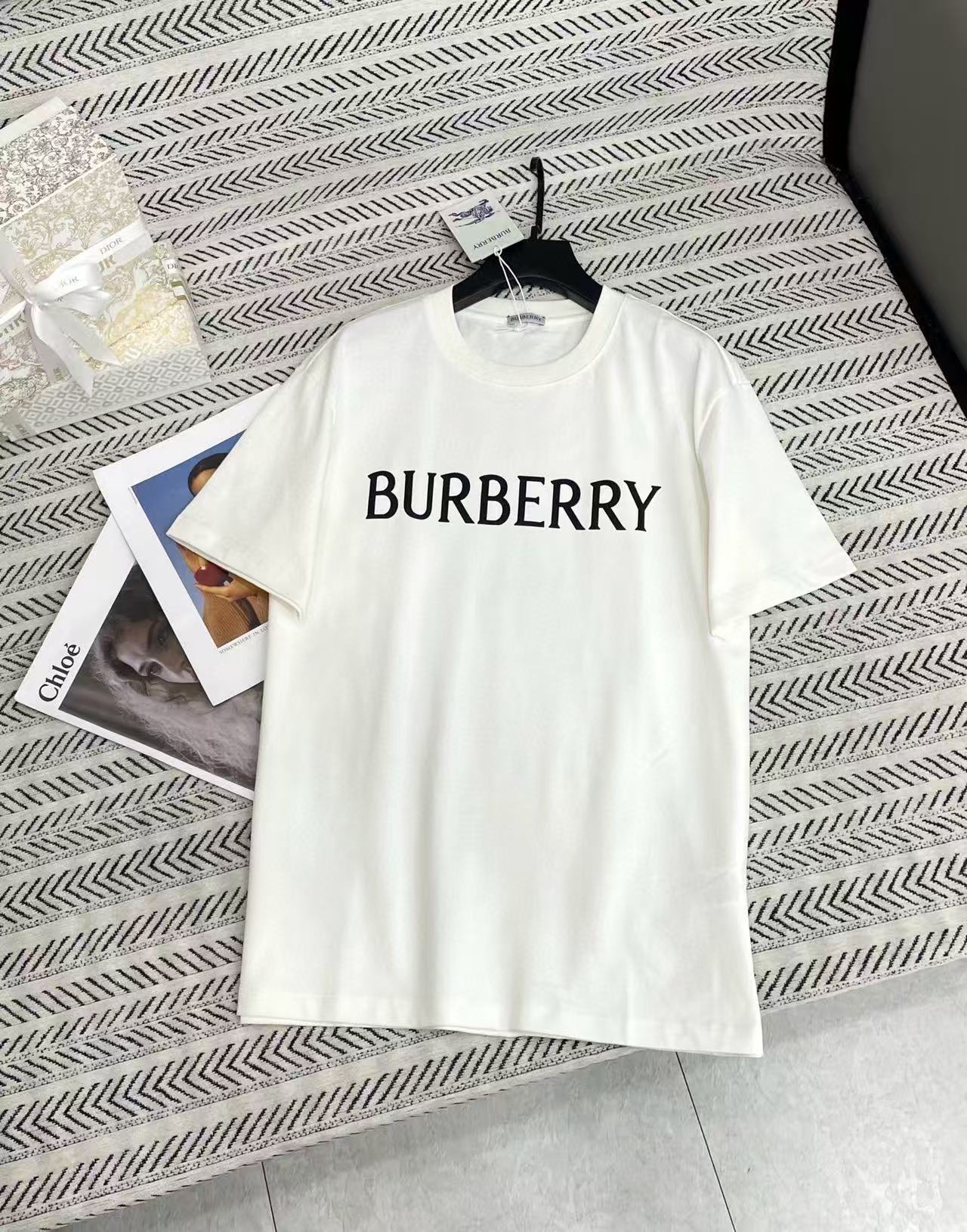 BUR8ERRY シンプルレターTシャツ【50％割引+送料無料】