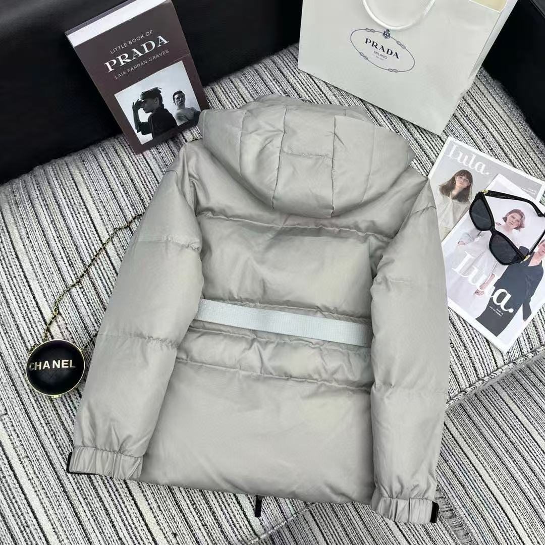 PR4DA トライアングルロゴ レースアップ ダウンジャケット【50％割引+送料無料】