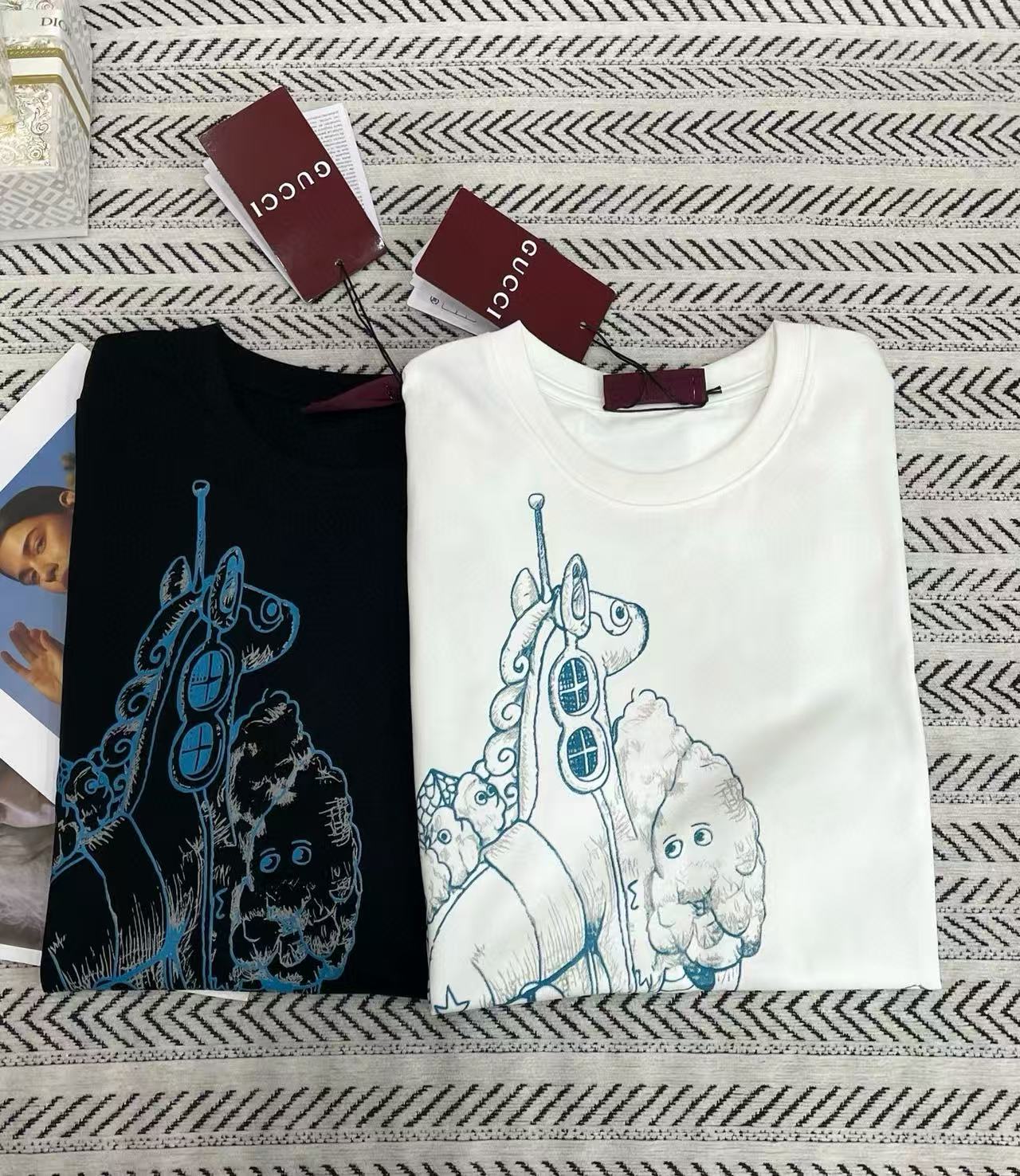 GUCC1 グラフィティ ポニー＆キャット Tシャツ【50％割引+送料無料】