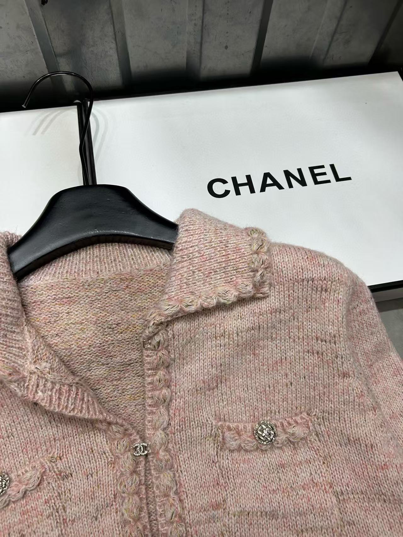 CHANE1 ツーポケットウールカーディガン【50％割引+送料無料】