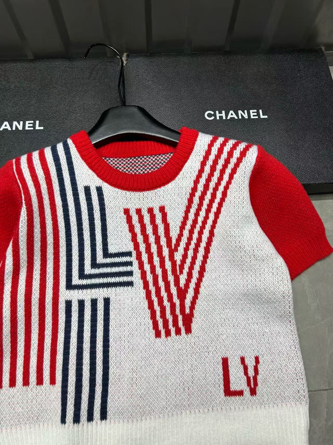 LVストライプカラーブロックウールセーター【50％割引+送料無料】