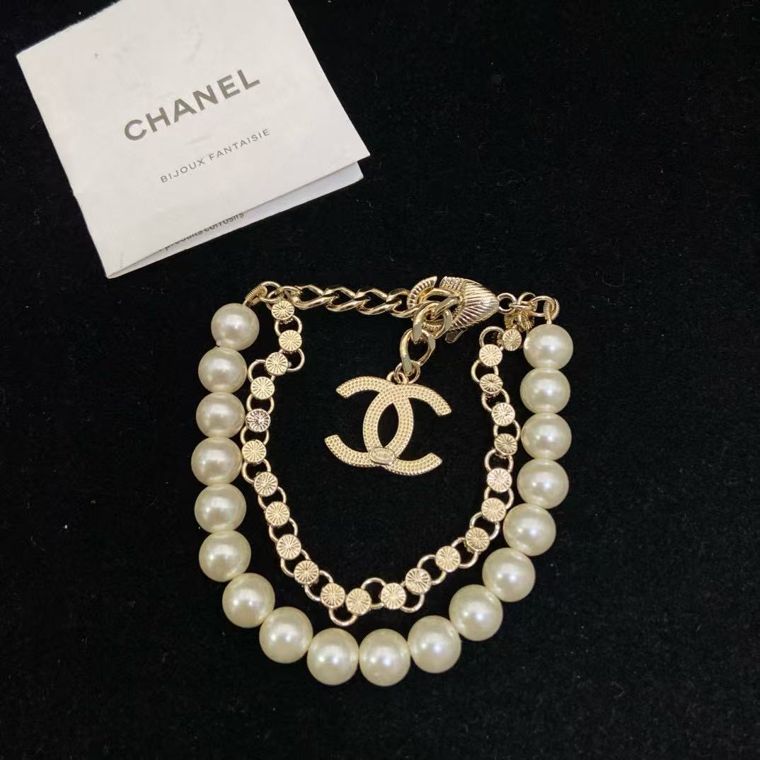 CHANE1 ダブルC ツーレイヤーパールブレスレット【50％割引+送料無料】