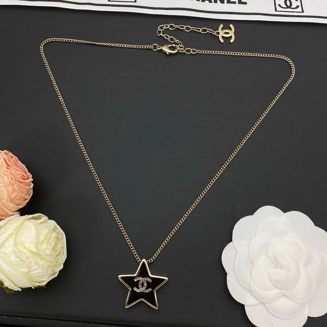 CHANE1 ダブルC ファイブポインテッドスターネックレス【50％割引+送料無料】
