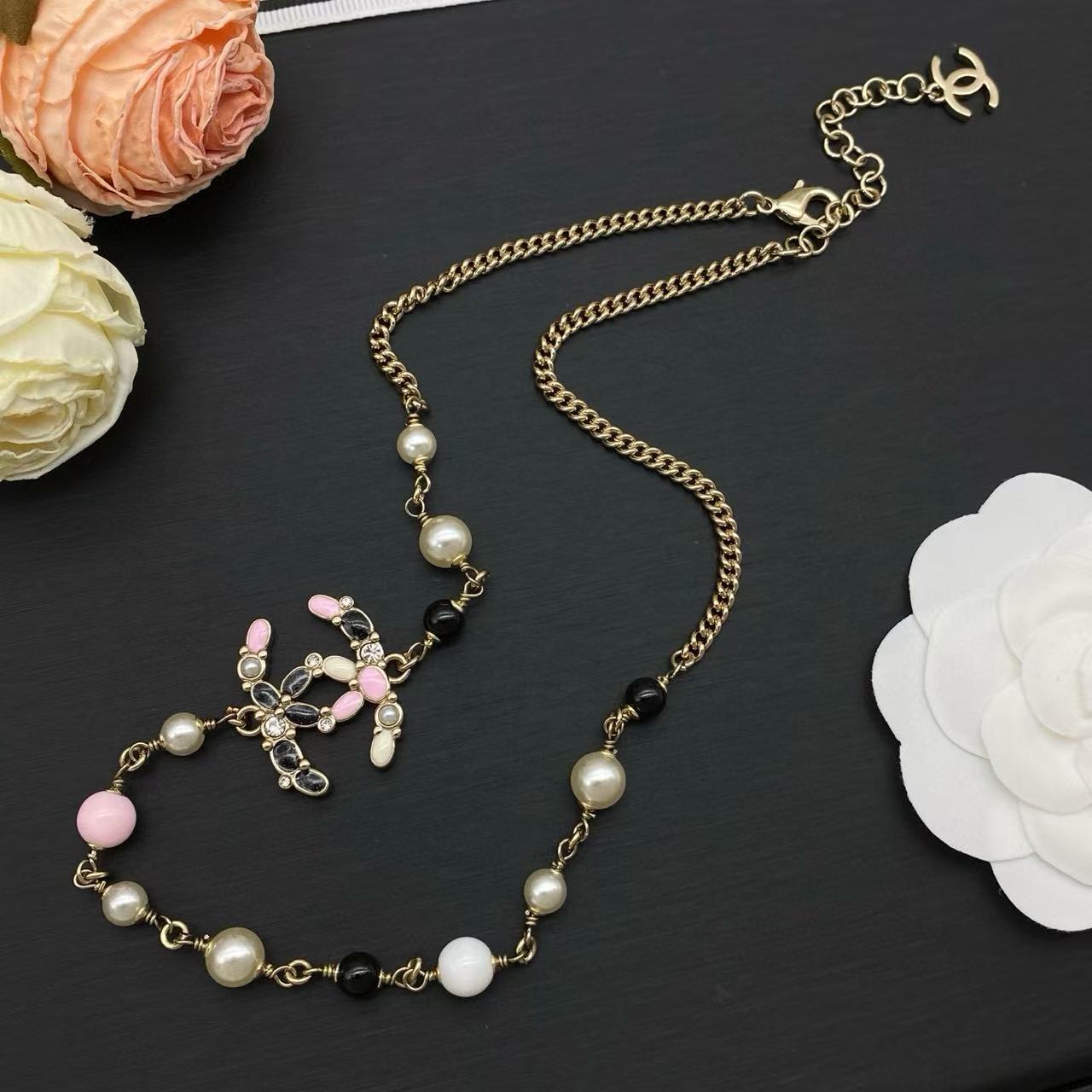 CHANE1 ダブルC カラーブロック パールネックレス【50％割引+送料無料】