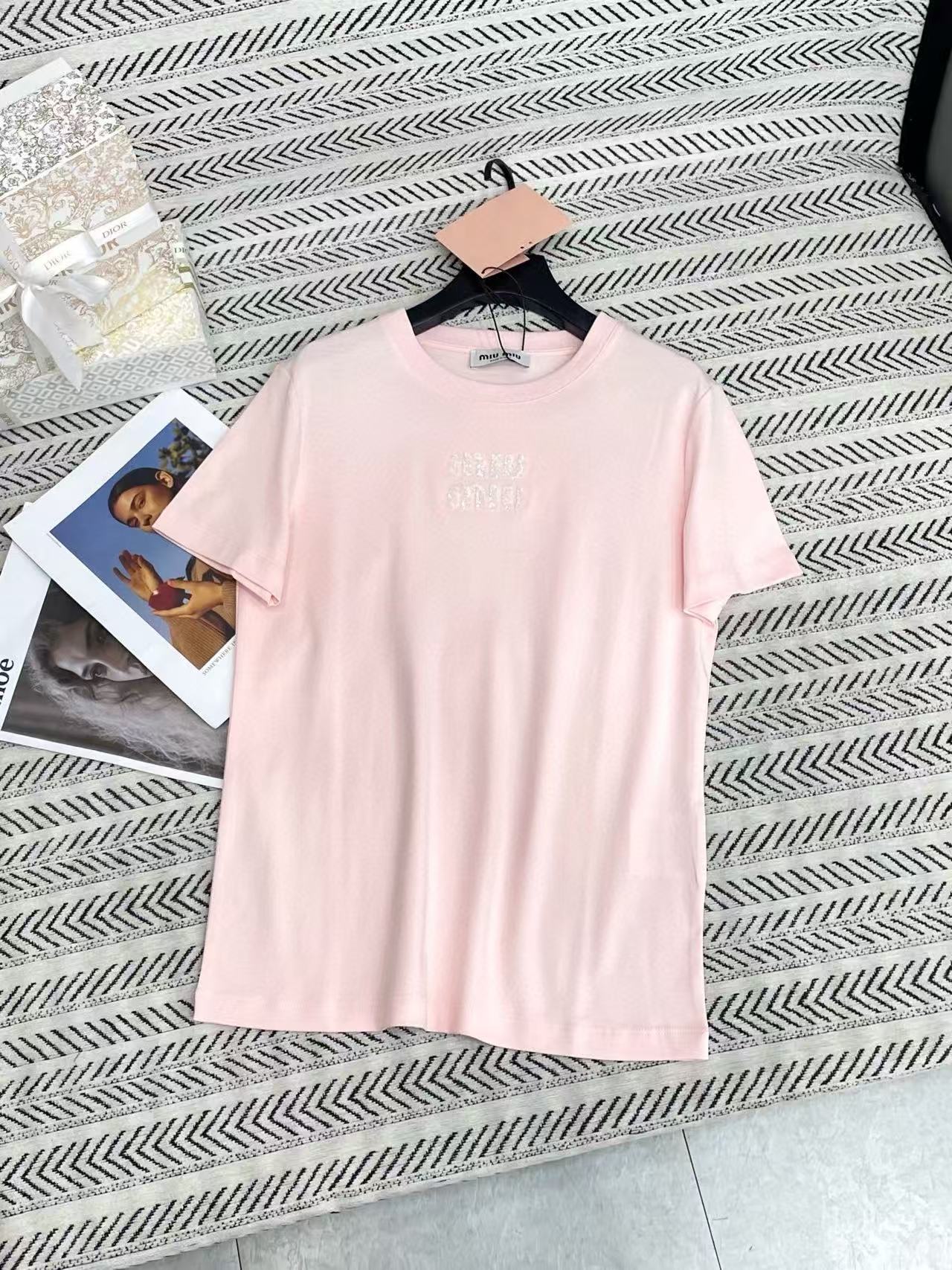 M1UM1U シンプルビーズレターTシャツ【50％割引+送料無料】