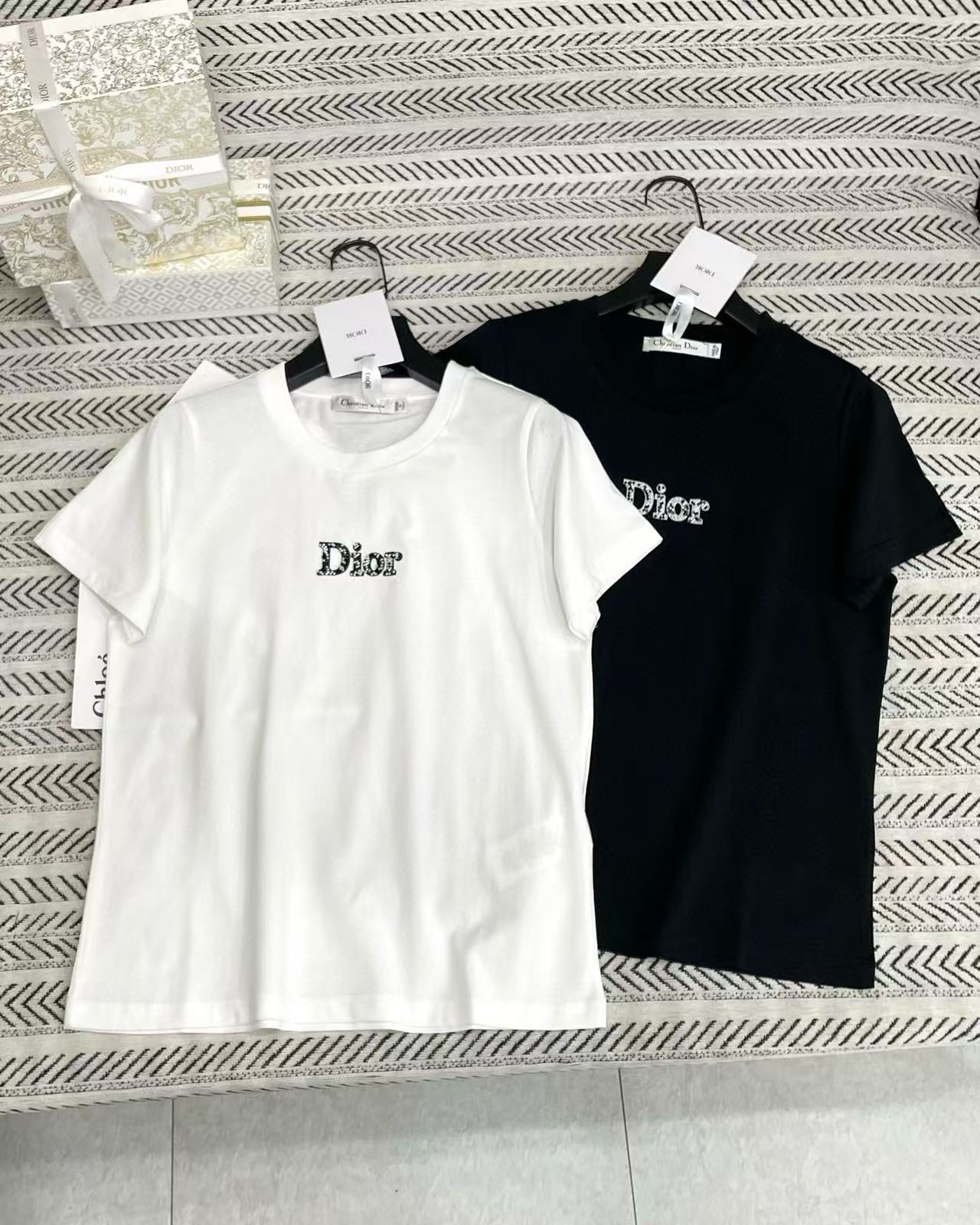 DIOR ハンドビーズ レター Tシャツ【50％割引+送料無料】