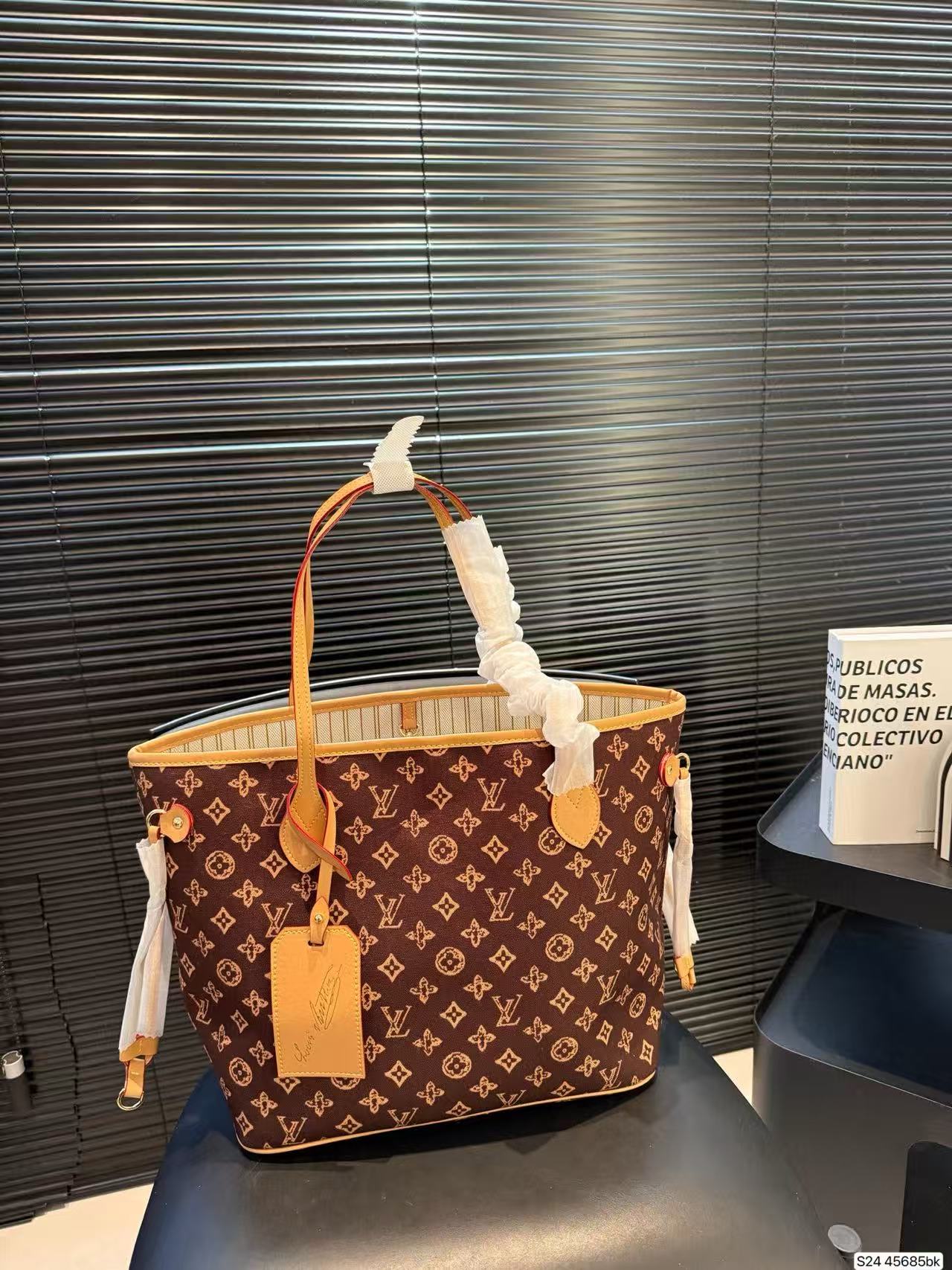 LV Neverfull買い物袋【50％割引+送料無料】