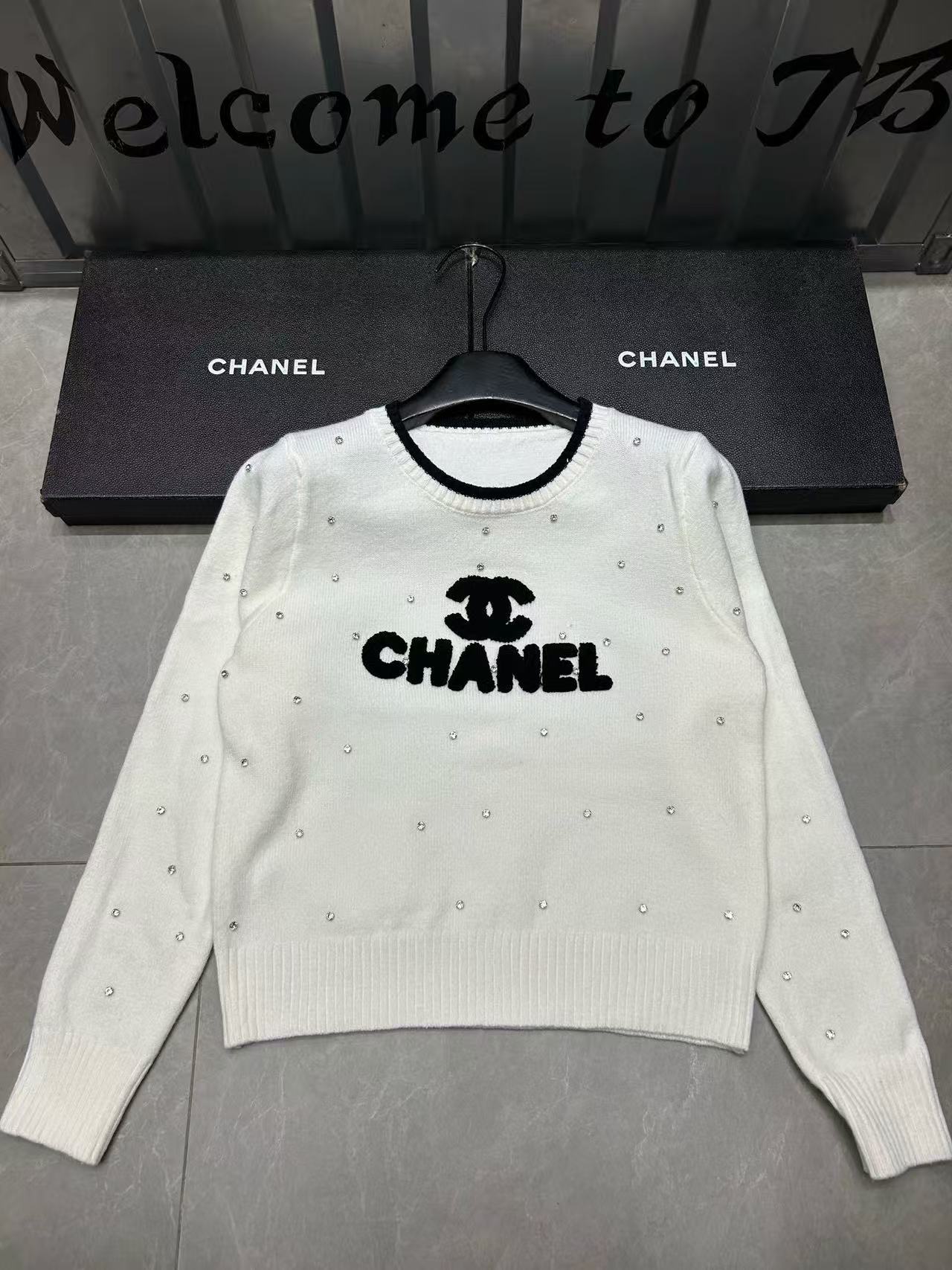 CHANE1 ダブルC ラインストーン レター セーター【50％割引+送料無料】