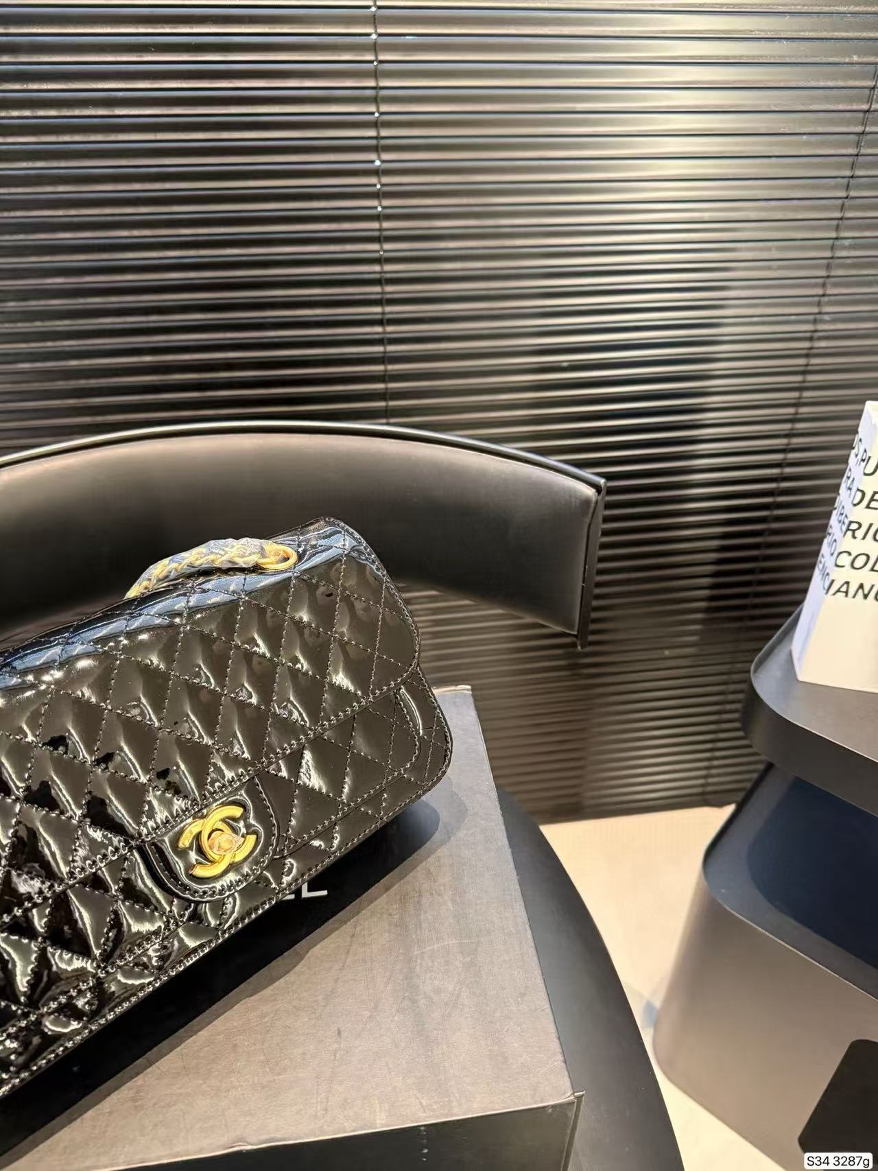 CHANE1 パテントレザー チェーンショルダー/クロスボディバッグ【50％割引+送料無料】