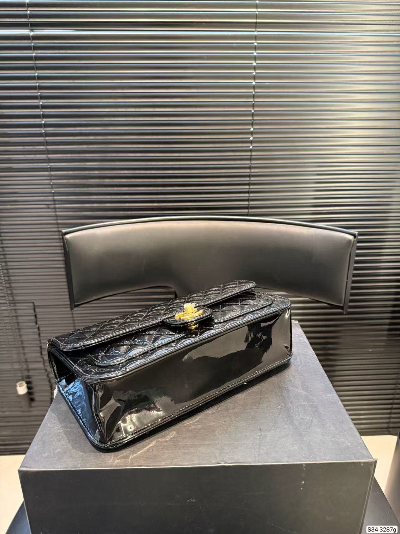 CHANE1 パテントレザー チェーンショルダー/クロスボディバッグ【50％割引+送料無料】