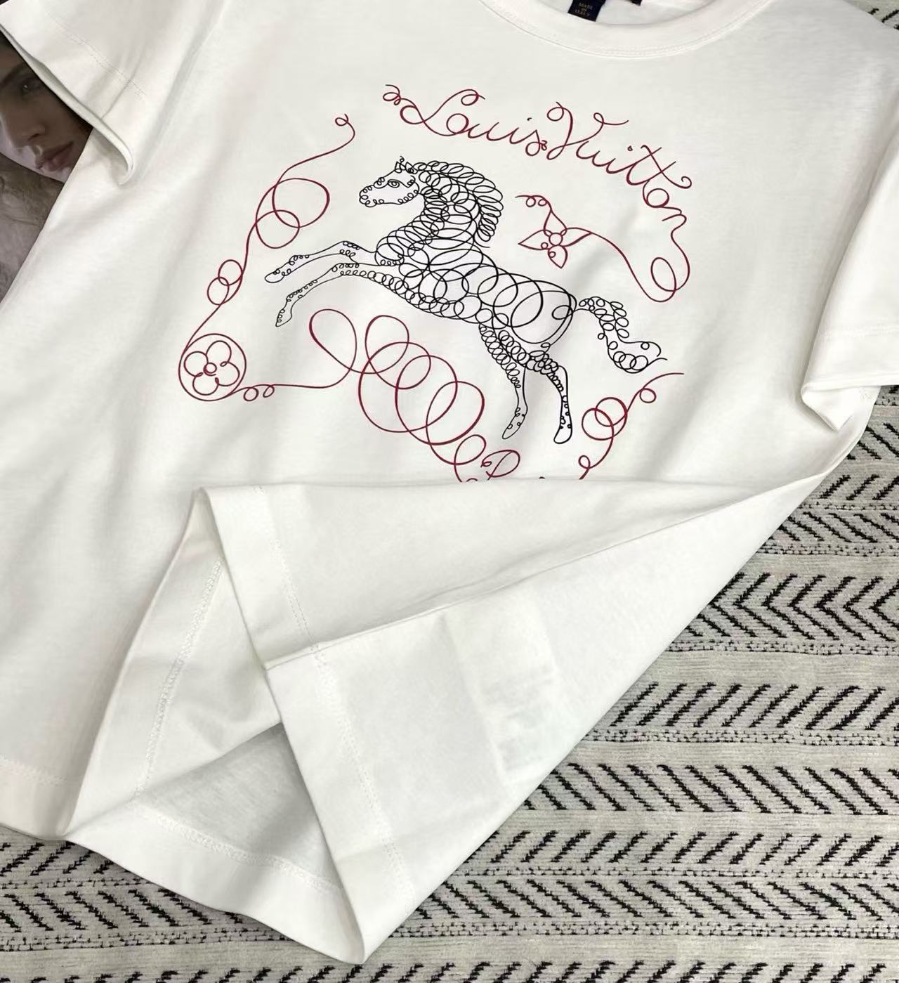 LVグラフィティ 四つ葉のクローバーとポニーTシャツ【50％割引+送料無料】【50％割引+送料無料】