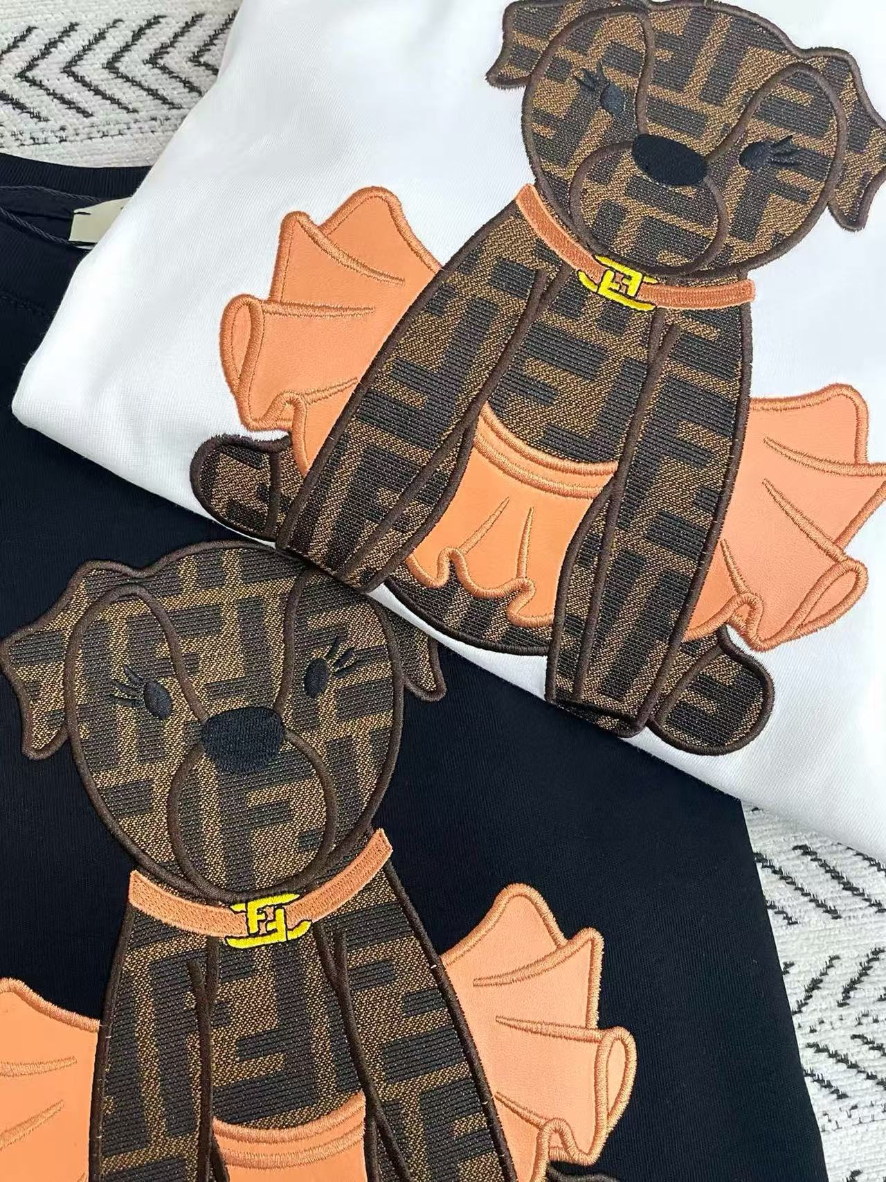 FEND1 漫画刺繍子犬Tシャツ【50％割引+送料無料】