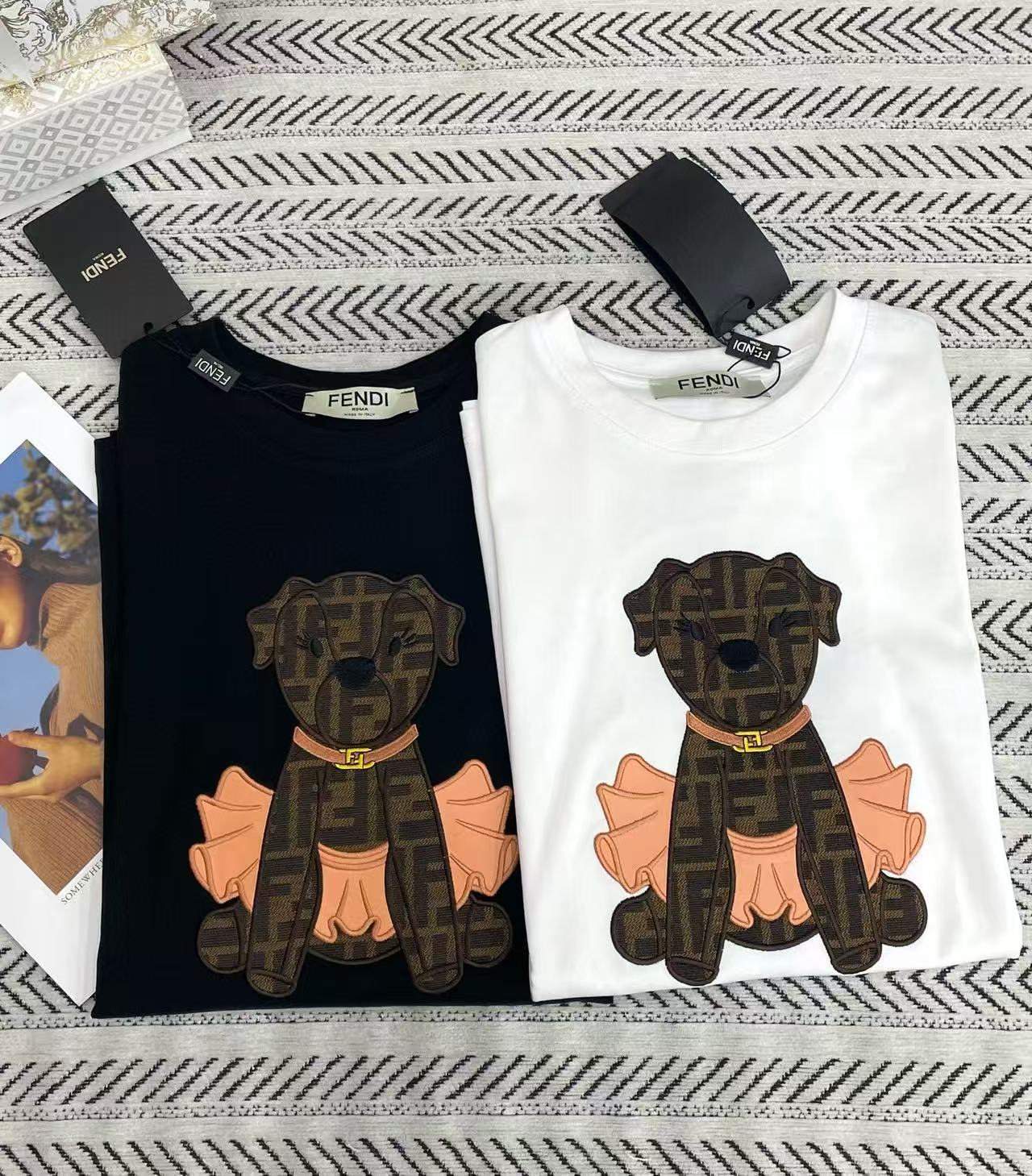 FEND1 漫画刺繍子犬Tシャツ【50％割引+送料無料】