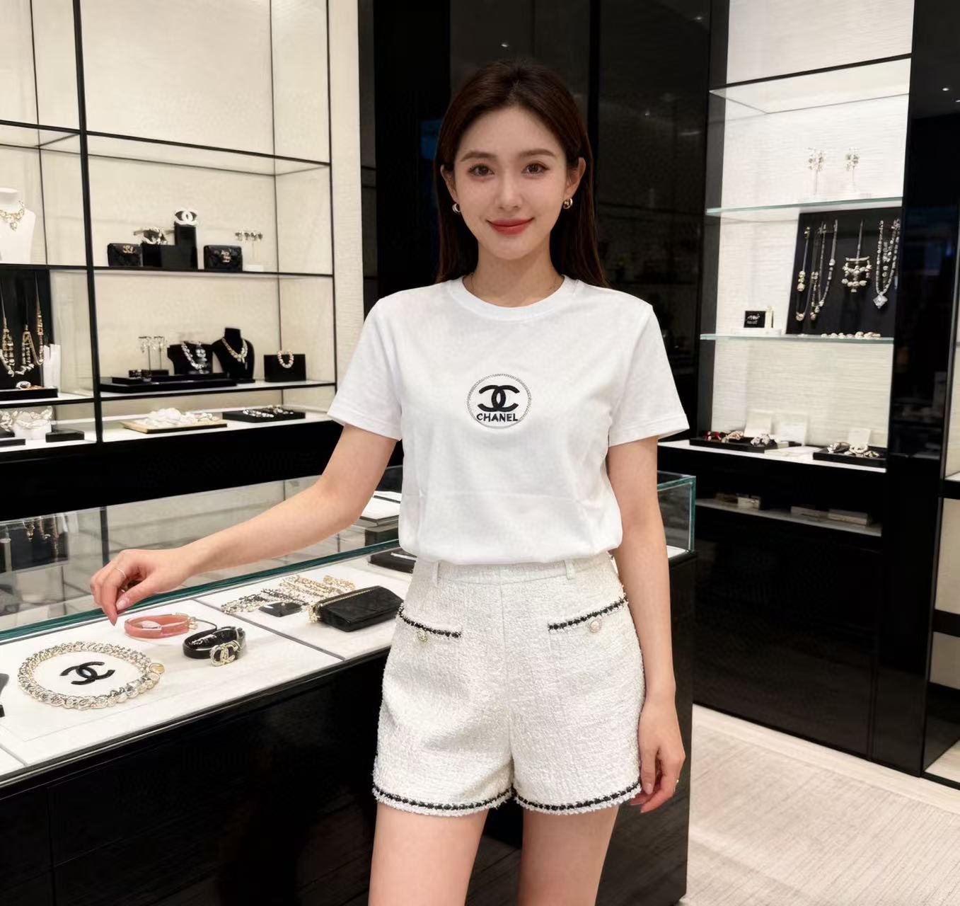 CHANE1 ダブルC 刺繍レターTシャツ【50％割引+送料無料】