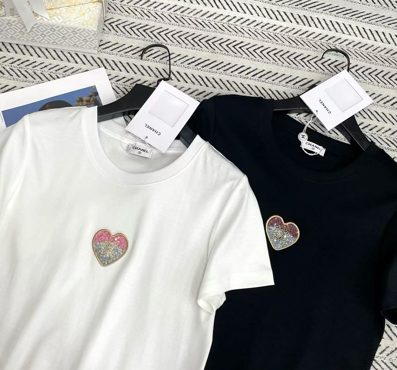 CHANE1 ハートビーズTシャツ【50％割引+送料無料】