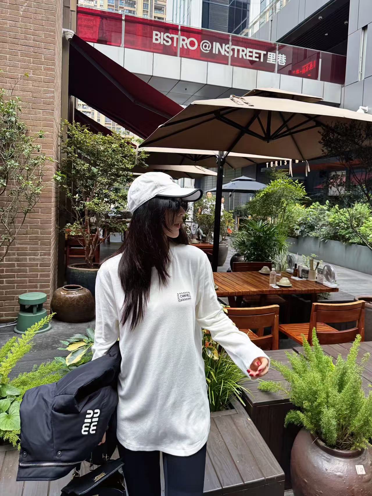 CHANE1 シンプルレターブラッシュロングスリーブTシャツ【50％割引+送料無料】