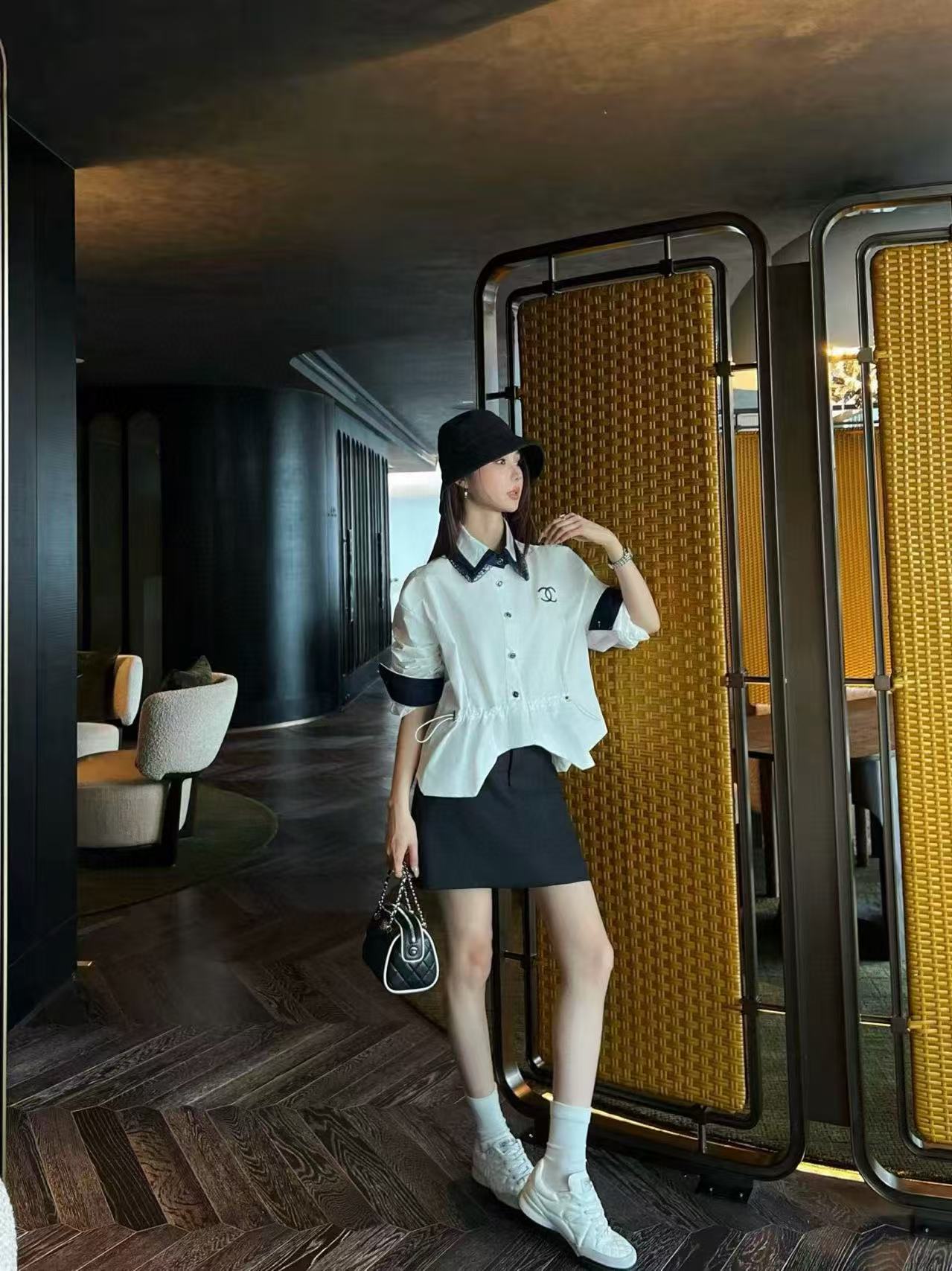 CHANE1 ダブルC ウエスト絞りドローストリングシャツ【50％割引+送料無料】