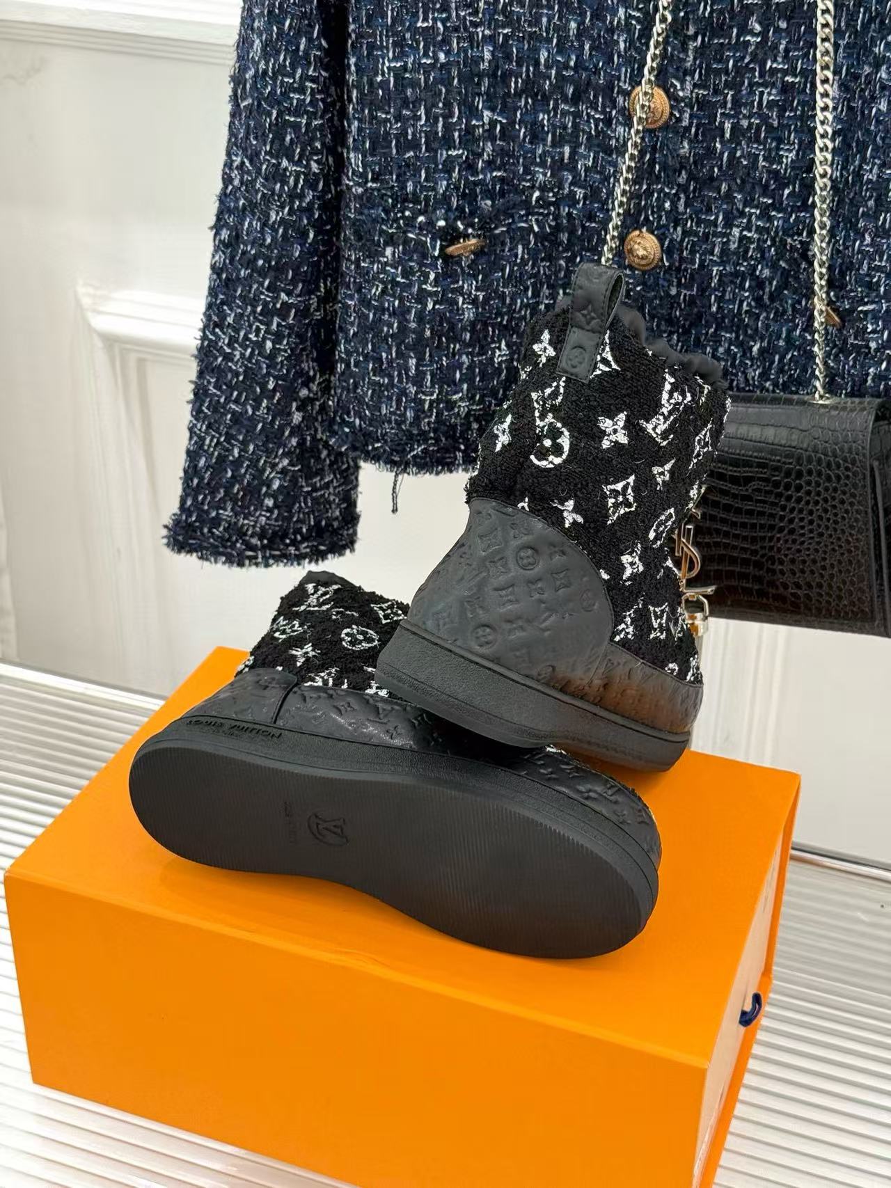 LVの高品質プリントダウンスノーブーツ【50％割引+送料無料】