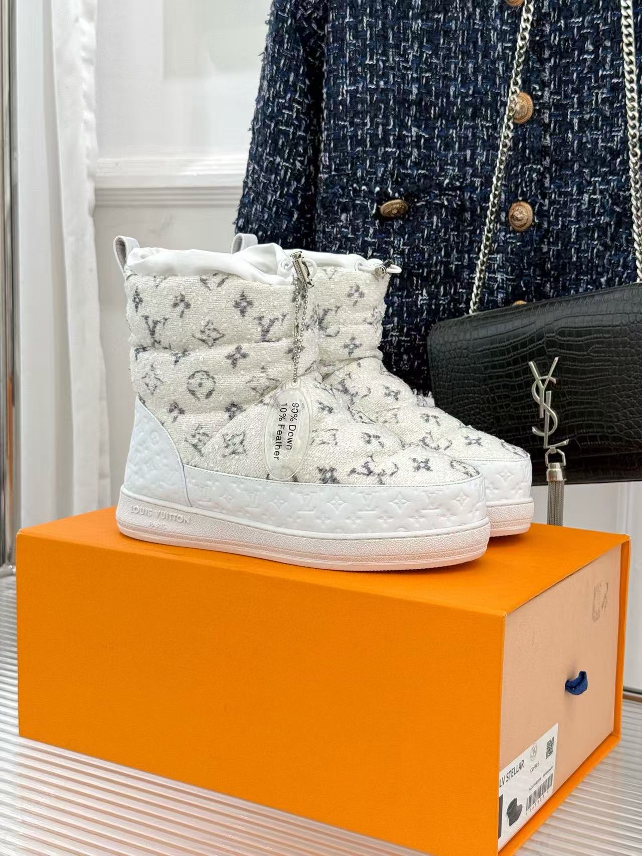 LVの高品質プリントダウンスノーブーツ【50％割引+送料無料】