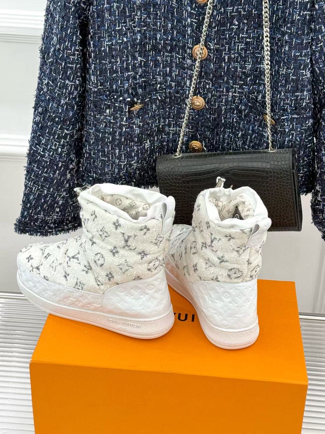 LVの高品質プリントダウンスノーブーツ【50％割引+送料無料】