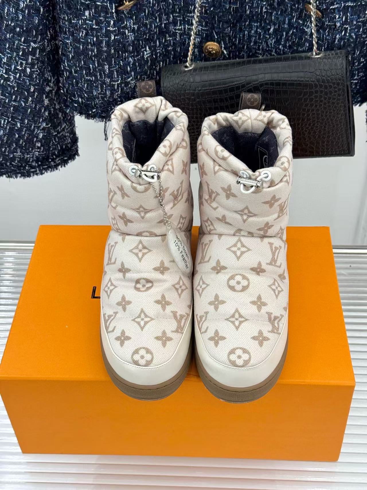 LVの高品質プリントダウンスノーブーツ【50％割引+送料無料】