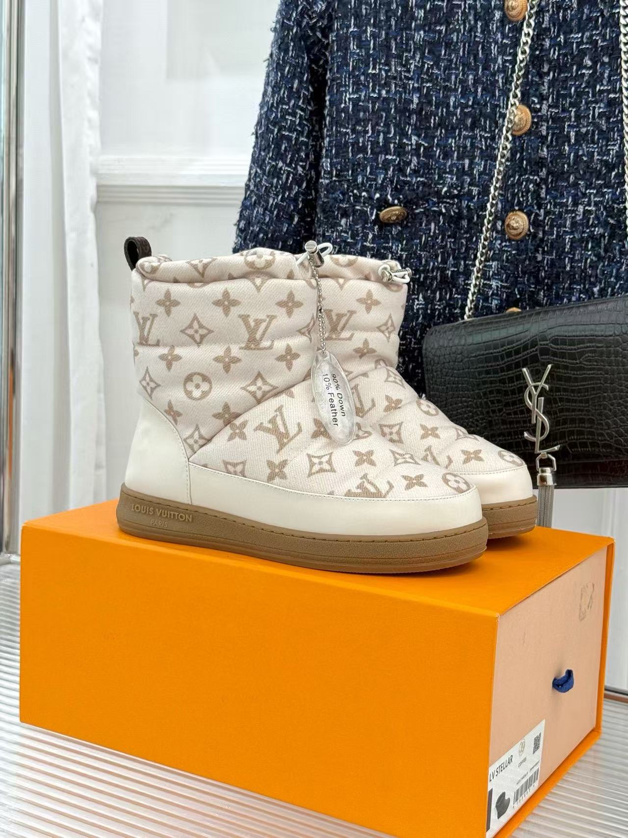 LVの高品質プリントダウンスノーブーツ【50％割引+送料無料】