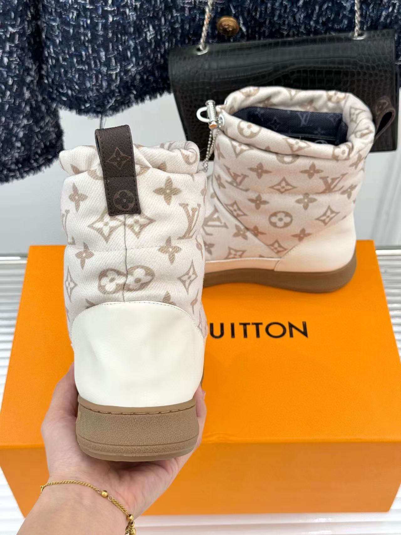 LVの高品質プリントダウンスノーブーツ【50％割引+送料無料】