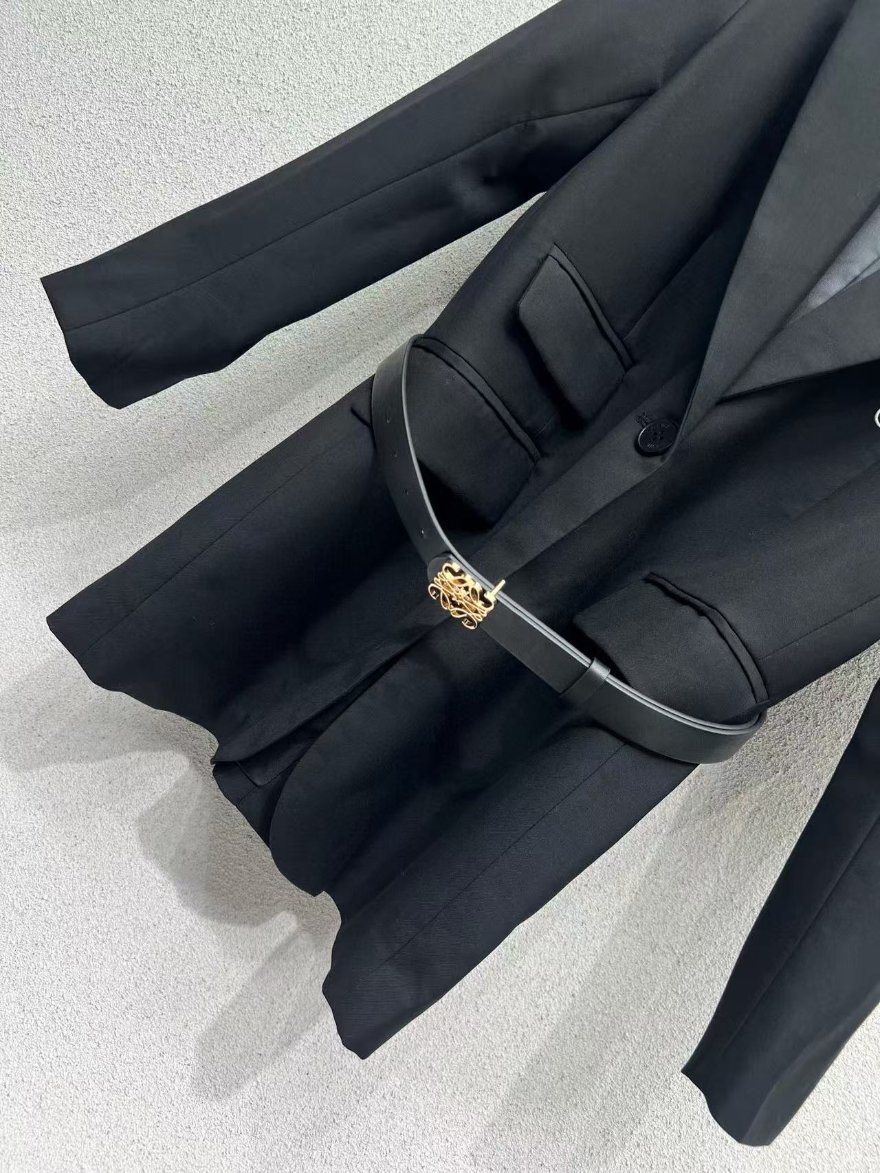 L0WEW 刺繍ロゴ ベルト付きジャケット【50％割引+送料無料】