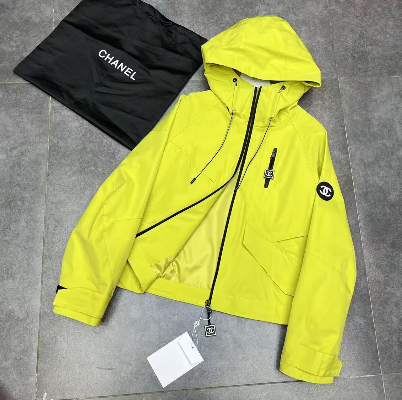 CHANE1 フード付きウィンドブレーカージャケット【50％割引+送料無料】