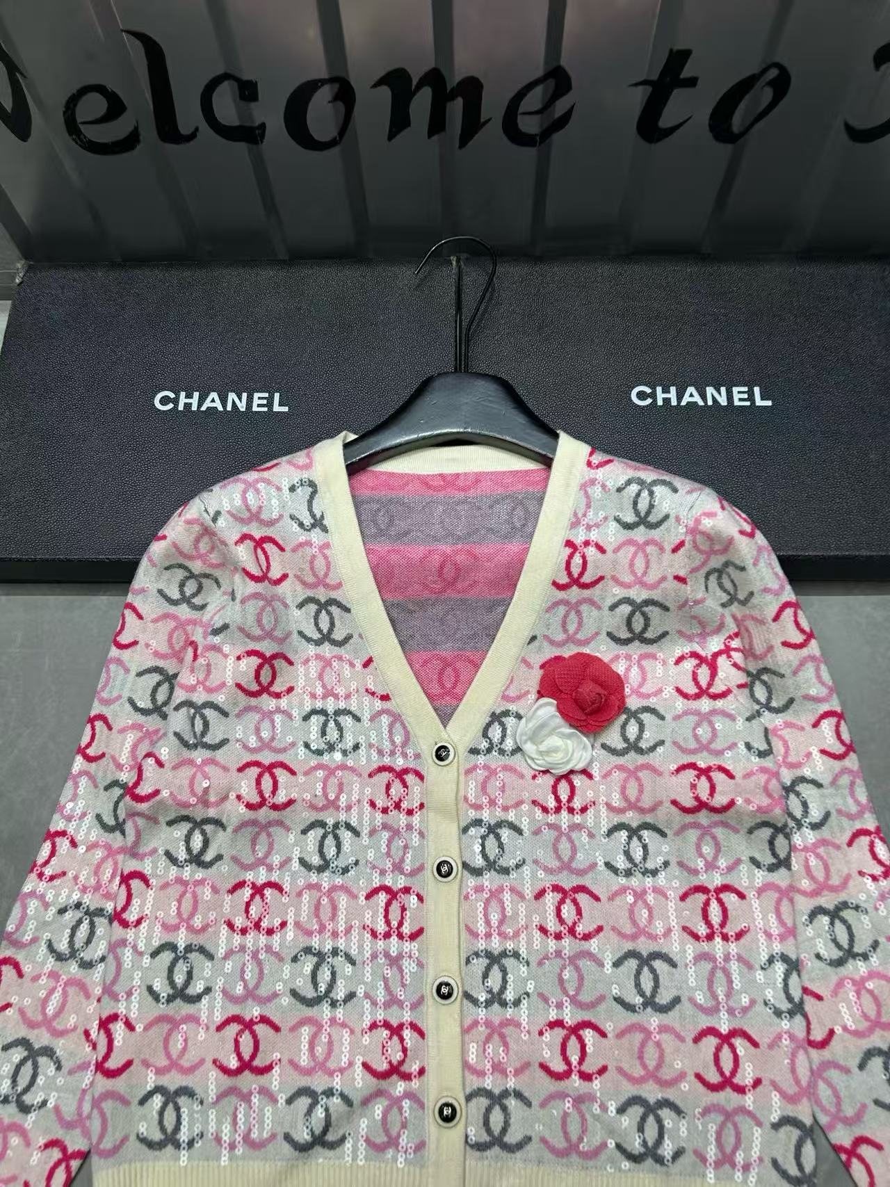 CHANE1 ダブルCロゴ フルロゴ ウールカーディガン【50％割引+送料無料】