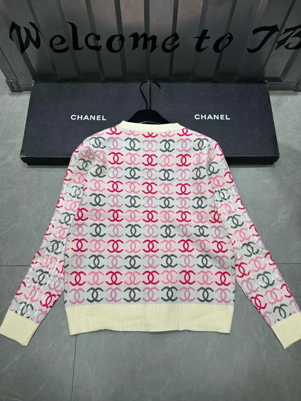 CHANE1 ダブルCロゴ フルロゴ ウールカーディガン【50％割引+送料無料】