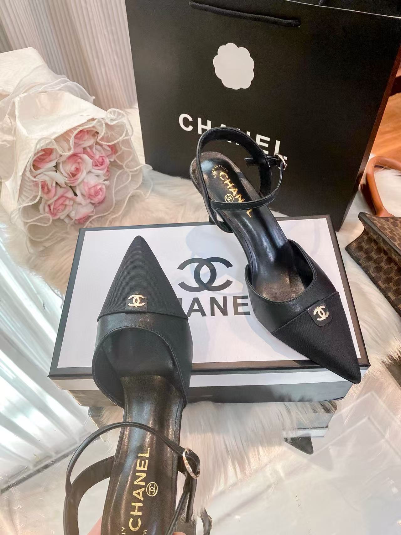 CHANE1 ダブルC ツートン ポインテッドトゥ ハイヒール【50％割引+送料無料】