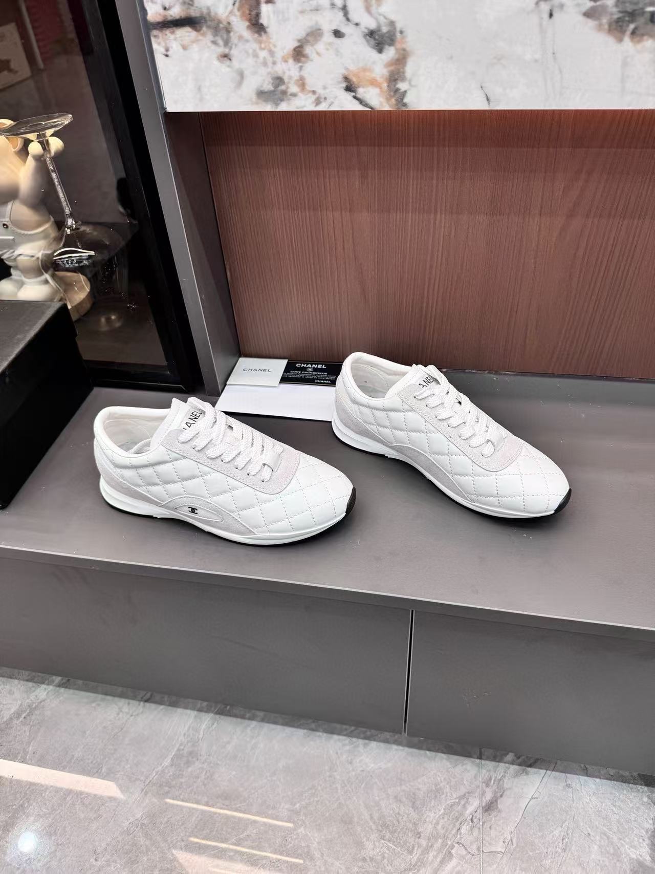 CHANE1 チェック柄ダブルCカジュアルシューズ【50％割引+送料無料】