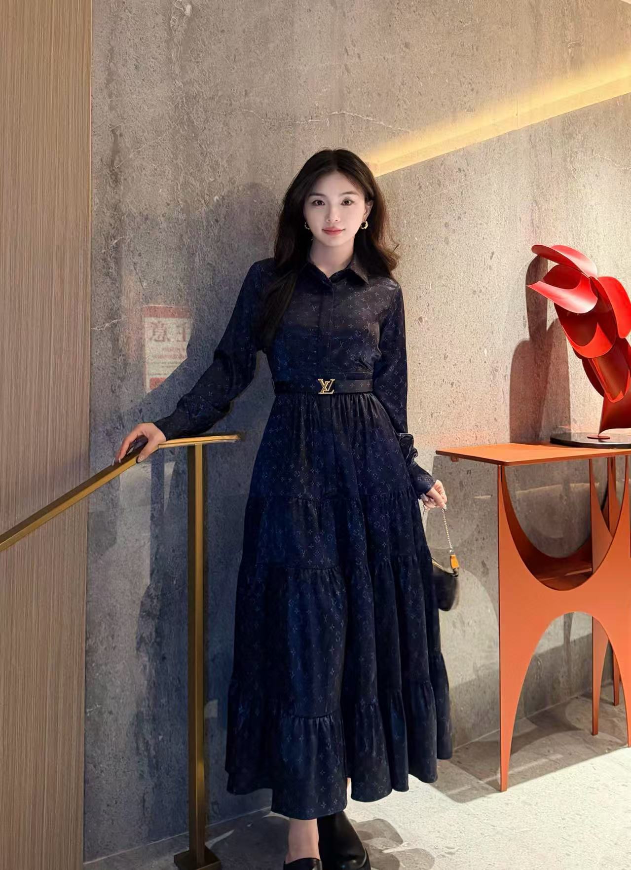 LVの高品質プリント長袖ドレス【50％割引+送料無料】