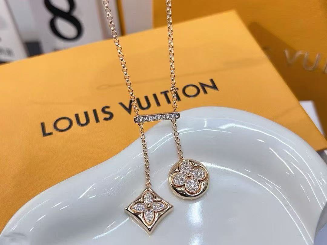 LV四つ葉のクローバーダイヤモンドネックレス【50％割引+送料無料】