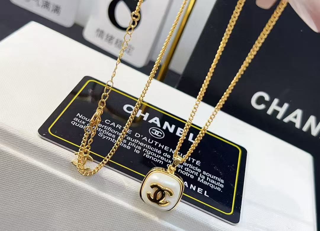 CHANE1 ダブルC ミニマリストネックレス【50％割引+送料無料】