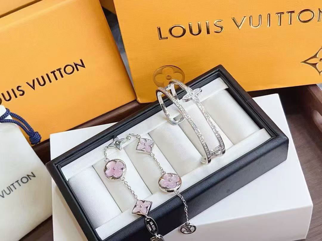 LV四つ葉のクローバーブレスレット＋バングル2点セット【50％割引+送料無料】