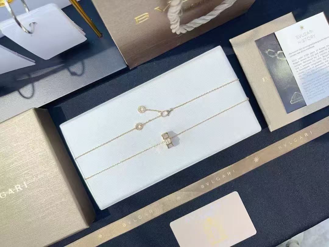 BVLGAR1 スネークボーン ダイヤモンドネックレス【50％割引+送料無料】
