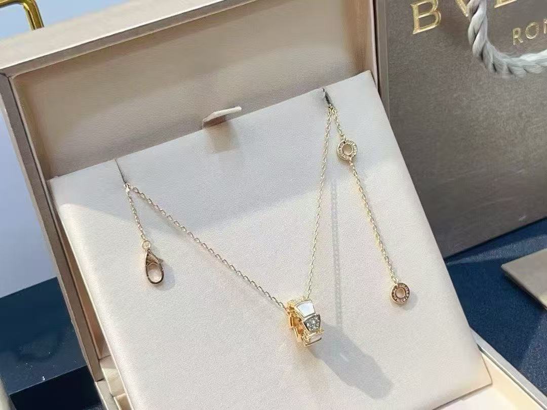 BVLGAR1 スネークボーン ダイヤモンドネックレス【50％割引+送料無料】